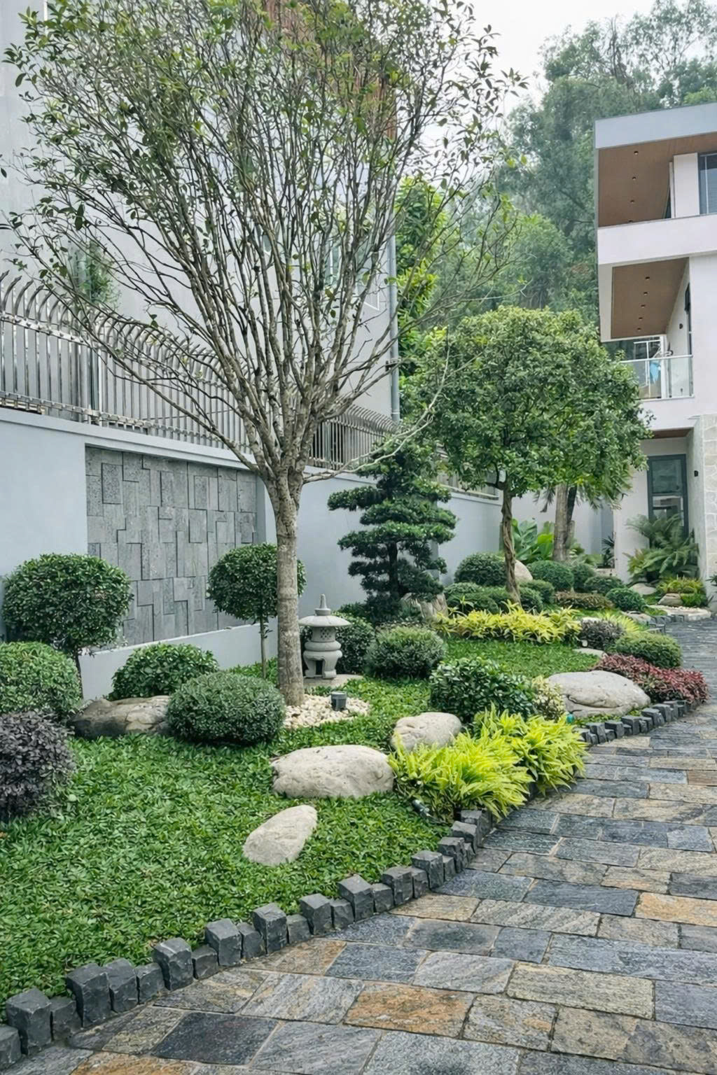 Đá granite lát sân biệt thự sang trọng và bền đẹp