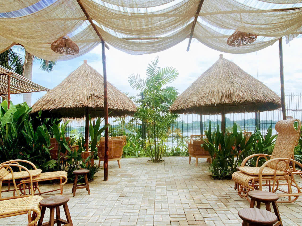 Thiết kế và thi công sân vườn cho spa tại hcm